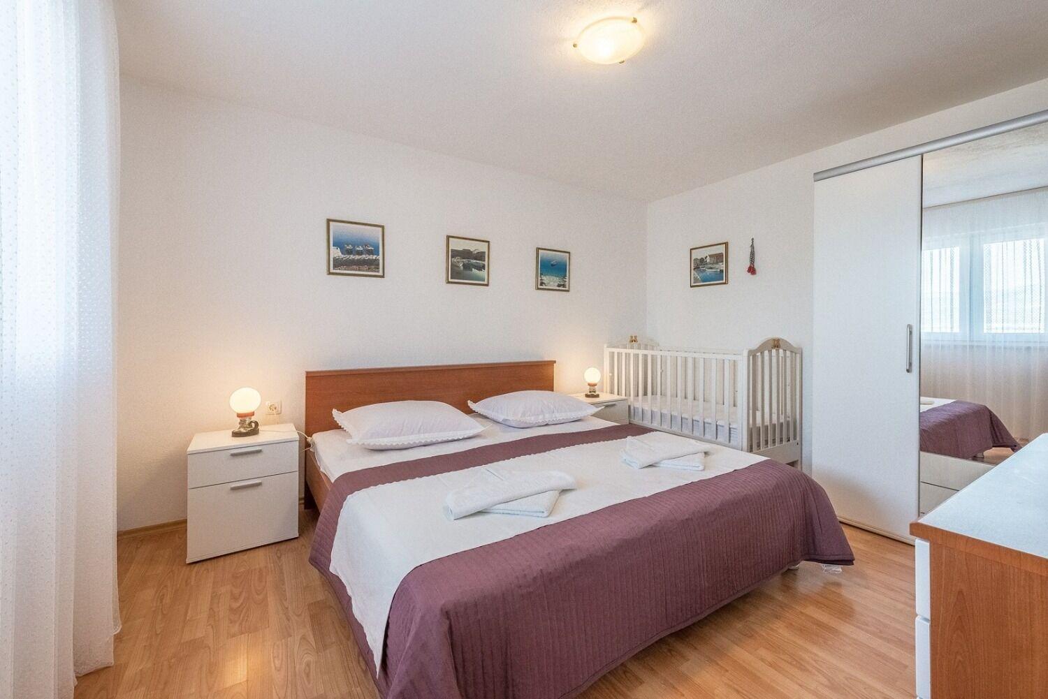 Apartment Bubi Trogir Exterior photo
